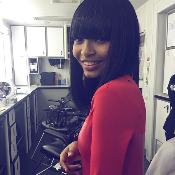 Black Girl Magic: Yara Shahidi Took The Best Natural Hair Selfies This Year
